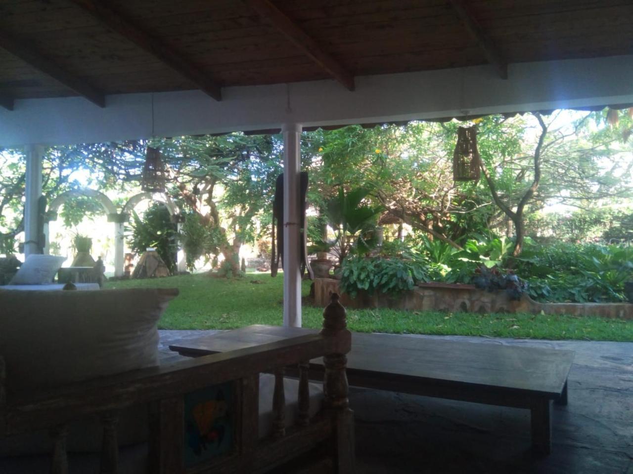 Pashmina House Bed and Breakfast Watamu Exteriör bild