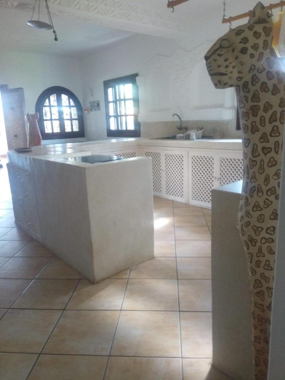 Pashmina House Bed and Breakfast Watamu Exteriör bild